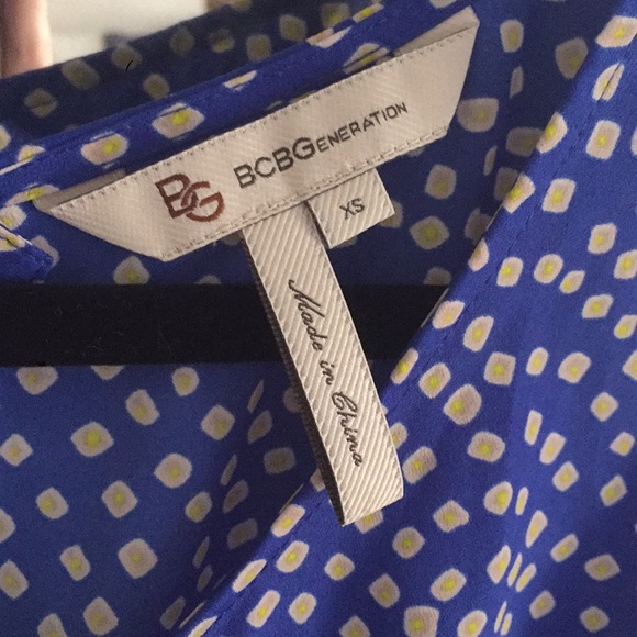 BCBGeneration High-Low Top - Picture 3 of 4